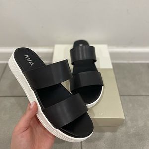 MIA sandals